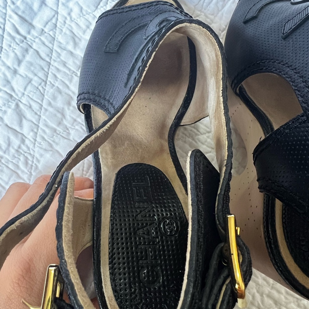 Chanel Black Leather Women's Sandals - Picture 6 of 7